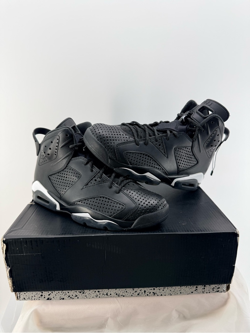 Jordan 6 Black Cat Size 8M